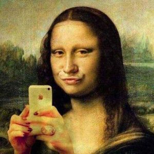 ‘Selfie’ Pozunun Ardındaki Bilinmeyen Gerçekler