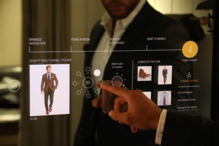 Mağazacılığın Bugünü: Ralph Lauren’in Akıllı Giyinme Odaları