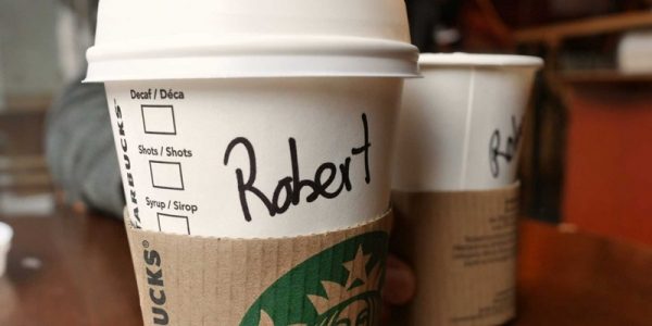 Starbucks Çalışanlarının Müşteri İsimlerini Yanlış Yazdığı 8 An