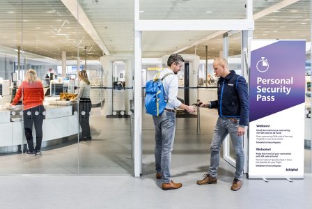 Amsterdam Schiphol Havaalanı Güvenlik Kontrolünden Geçiş için Rezervasyon Almaya Başladı