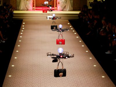 Dolce & Gabbana Çanta Koleksiyonunu Dronelarla Tanıttı