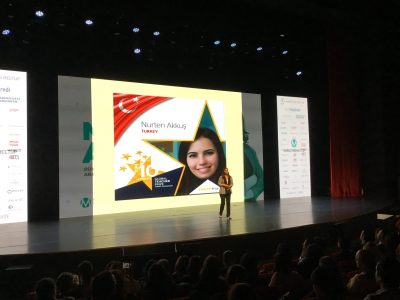 Dünyanın En İyi 10 Öğretmeni Arasına Giren Nurten Akkuş
