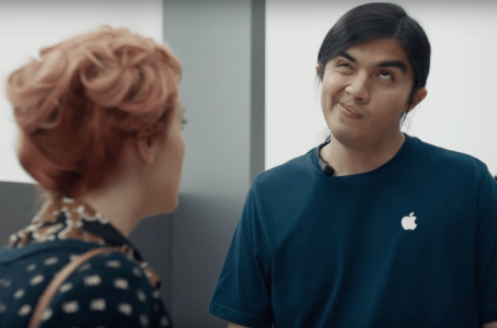 Samsung’dan Apple ile Dalga Geçen Reklam Filmleri Serisi