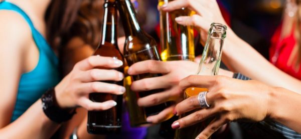Alkol Markaları ve Sosyal Medya Platformları Sorumsuz Reklamları Önlemek İçin Güçlerini Birleştirdi