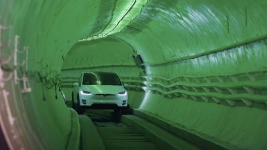 Elon Musk, Yüksek Hızlı Araç Tünelini Tanıttı