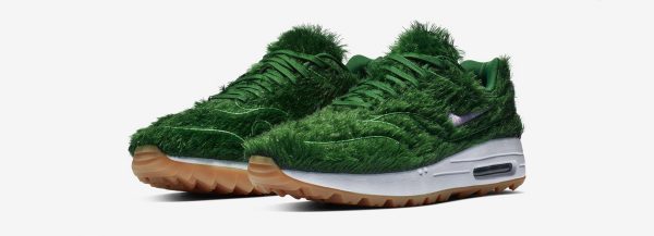 Nike’tan Dış Görünümü Çimi Andıran Spor Ayakkabı