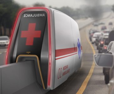Trafik Sıkışıklığından Etkilenmeyen ve Refüj Üzerinde Giden Ambulans