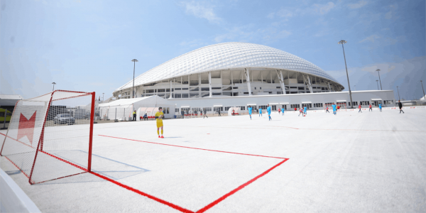 Korumalı: 2018 Dünya Kupası’nın Plastik Bardak Atıkları Futbol Sahasına Dönüştü!
