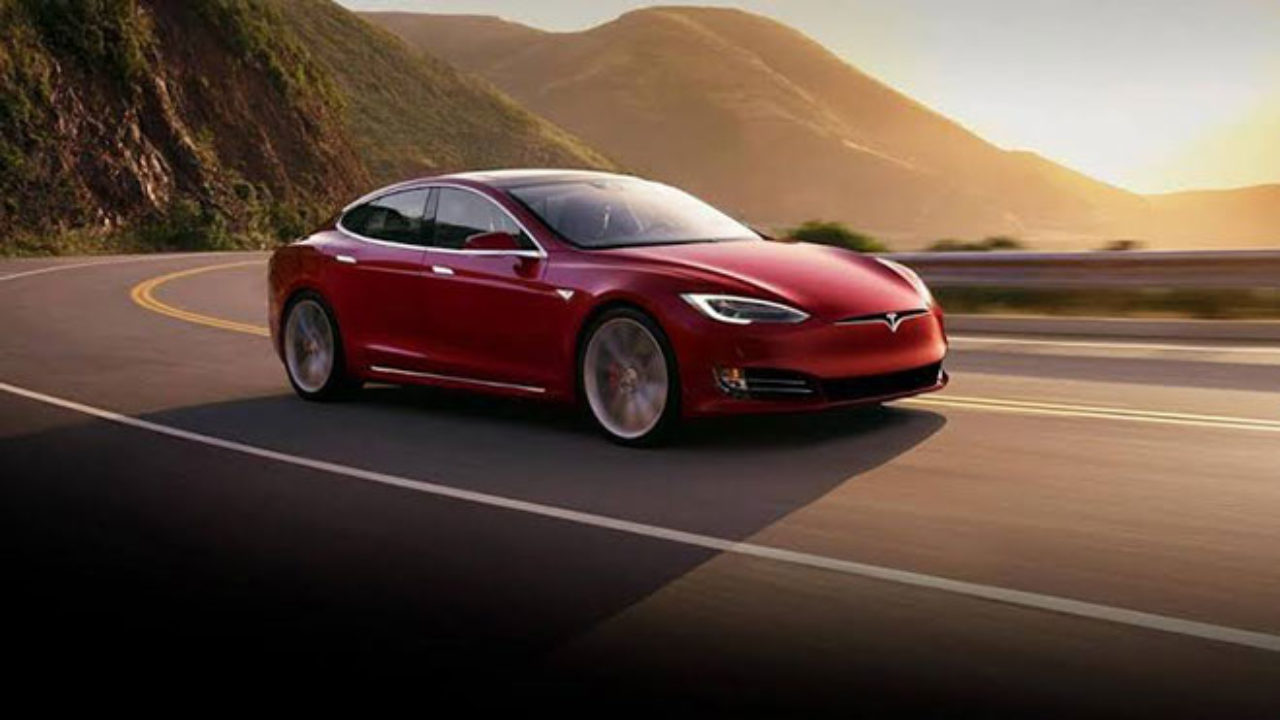 Tesla, Dünyanın En Değerli Otomobil Markası Oldu | Pazarlamasyon